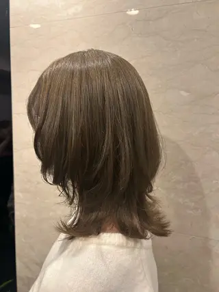 ミディアム カラー 日南乃/柔らか ブラウンカラーのヘアスタイル