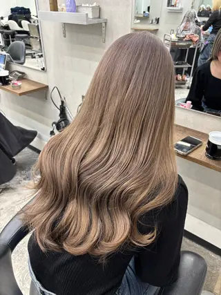 ロング 🌈ハイトーンカラー ⋆˚ʚɞにいな🌈のヘアスタイル