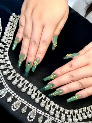 ネイル ２７ Nail Salonのネイルデザイン