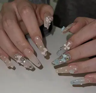 ロング カラー Bling Salonのネイルデザイン