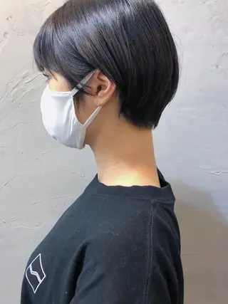 ショート 長井 美佳のヘアスタイル