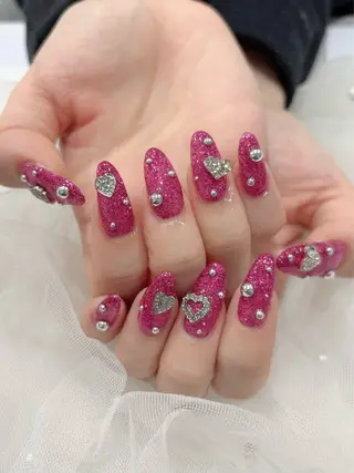 ネイル Zir nail 津田沼店所属・☁️ ゆい 🧸💛のネイルデザイン