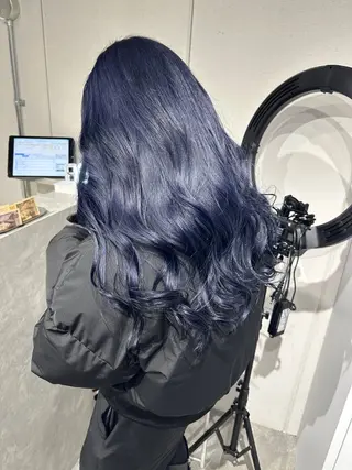 ロング Nozomi/透明感 /デザインカラーのヘアスタイル