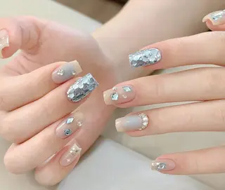 ネイル 🍑 momo_nailのネイルデザイン