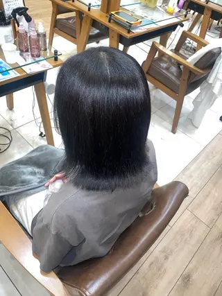 カラー 高橋 陽那のヘアスタイル