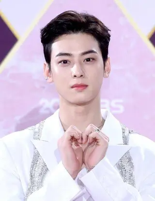 メンズ アイブロウ JILEYES-omotesando-マツエク/まつ毛パーマ/アイブロウ/眉毛所属・アイブロウリスト SHOYA🫧表参道の眉毛・アイブロウイメージ