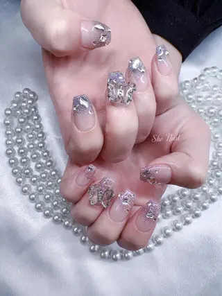 ネイル She   Nail所属・ISA_ BELLAのネイルデザイン