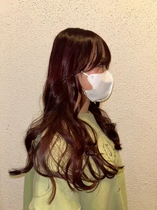 ロング カラー 角田 桃香のヘアスタイル