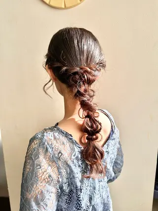 ヘアアレンジ HAIR MAKE Riza所属・谷口 弥生のヘアスタイル