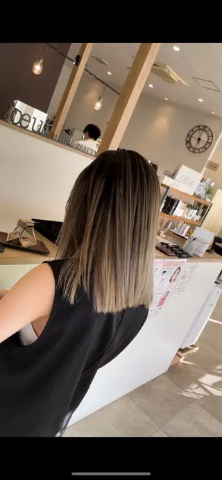 セミロング カラー AGU hair vigor 三条店所属・AGU 三条店 林　雄のヘアスタイル