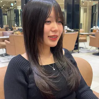 ロング ショート/レイヤー/ 山見陽のヘアスタイル