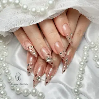 ネイル M2 BEAUTY Marieのネイルデザイン