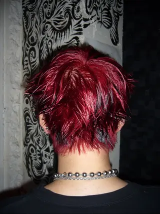 カラー メンズ 坂入 美帆のヘアスタイル