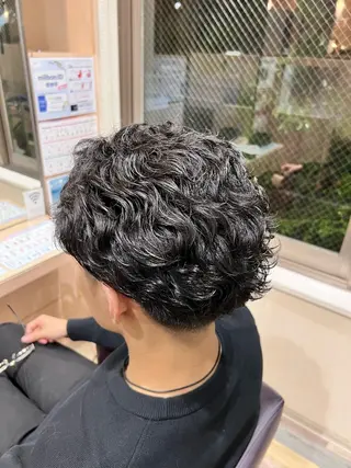 ショート パーマ メンズ revebyfirst所属・黒沢 航汰のヘアスタイル
