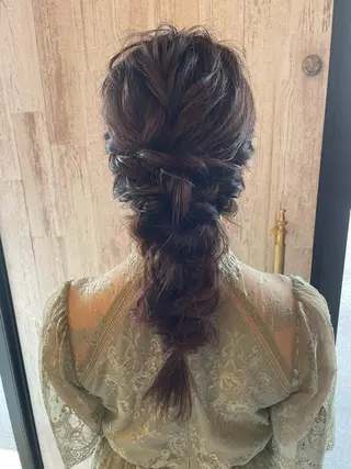 ロング ヘアアレンジ 岡村 真子のヘアスタイル