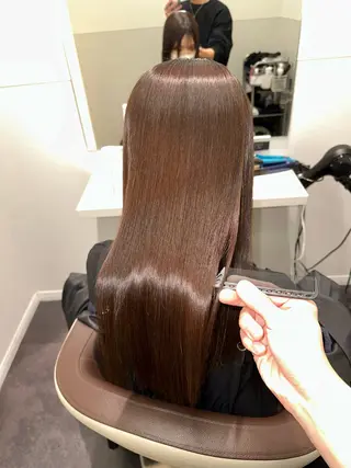 セミロング Wisteria所属・美髪特化✨ 伊織✨縮毛矯正✨のヘアスタイル