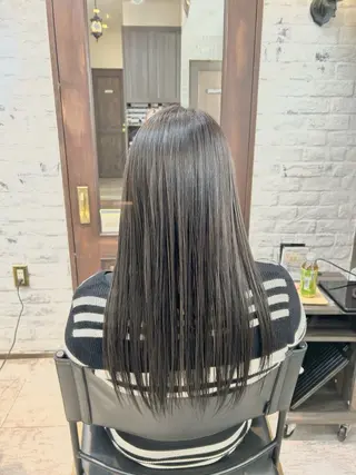 ロング カラー 林 美佑のヘアスタイル