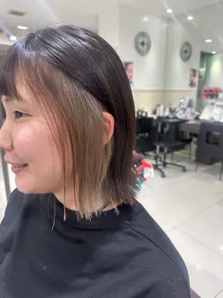 ミディアム 茅ヶ崎駅すぐ 艶髪カラー💓💓のヘアスタイル
