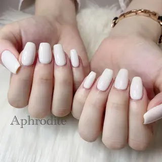 ネイル Aphrodite パラジェル認定サロンのネイルデザイン