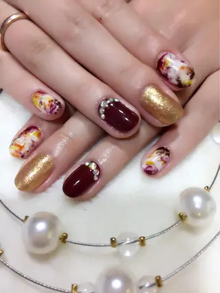 ネイル Sympa 𝓜iwako🐰ᩚのネイルデザイン