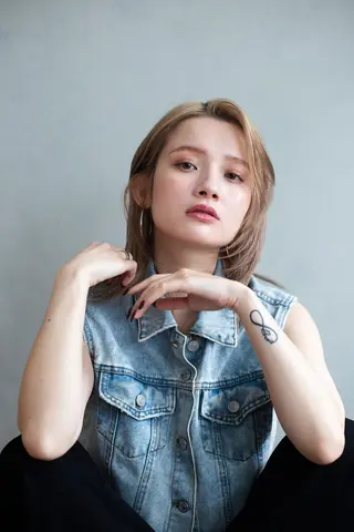 セミロング カラー 寺山 靖晃のヘアスタイル