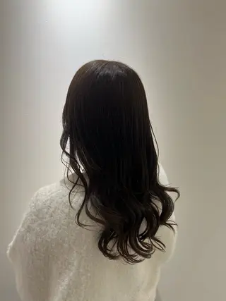 セミロング カラー 透明感のあるモテ艶髪 🫧AYAKAのヘアスタイル
