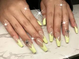 ネイル Nailsalon SKiのネイルデザイン
