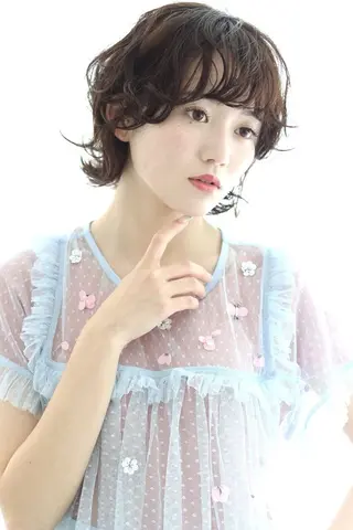 ミディアム 林 美里のヘアスタイル