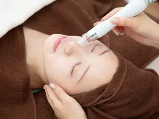 【ハーブピーリング/毛穴洗浄】NA skin 川崎店〜ニキビ・毛穴専門店〜所属・NAホワイトニング 川崎店のエステ・リラクイメージ