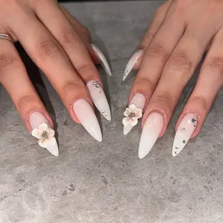 ネイル IROHA NAIL Kurumi🪽🫧のネイルデザイン