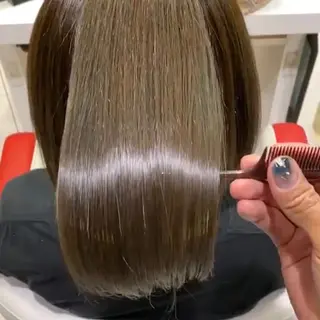 白髪ぼかし＆ショート 💎YUMAのヘアスタイル