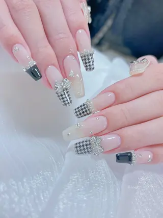 ネイル ネイルサロンエクラ 🫧Shizukaのネイルデザイン