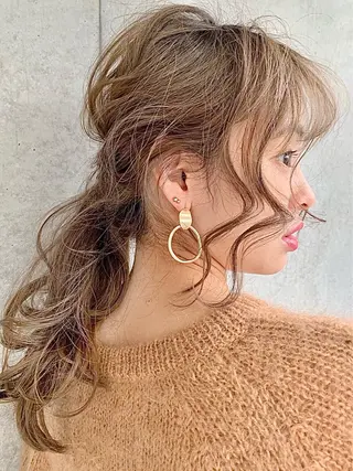 セミロング カラー ヘアアレンジ YU-KA ✂︎ROSSOのヘアスタイル