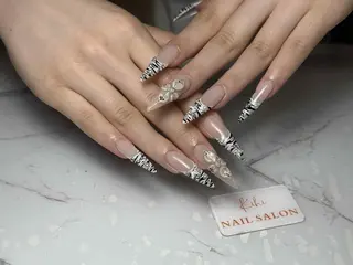 ネイル 💕鈴木ユリ パラジェル/オフ無料のネイルデザイン