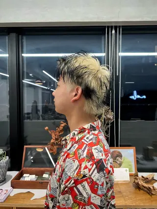 ショート カラー メンズ ケアブリーチ/ ハイトーン/牧野のヘアスタイル