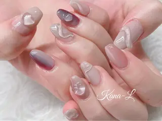 ネイル 芦辺 香奈のネイルデザイン