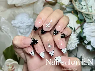 ネイル E.N🦋 長さ出し/持ち込みのネイルデザイン