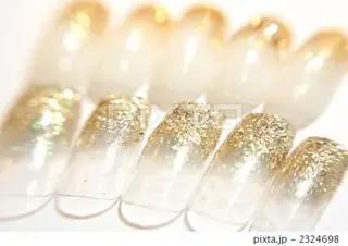 ミディアム マツエク・マツパ SINCERELY シンシアリー🌈のネイルデザイン