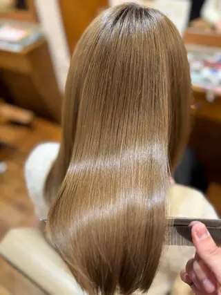 セミロング エクリ麻布十番店所属・髪質改善/ 縮毛矯正/相原聡のヘアスタイル