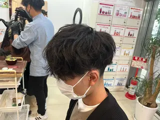 ショート パーマ メンズ 韓国風メンズ/毛流れ ヘアなら須田龍世のヘアスタイル