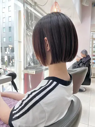 ショート カラー ボブ/レイヤー /植原健太のヘアスタイル