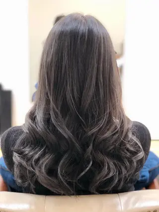 ロング H by Real meのヘアスタイル