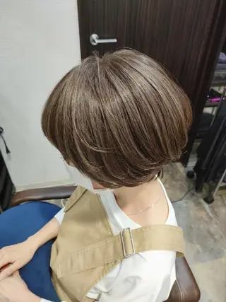 ショート カラー sepiage trois所属・酒井 亜希のヘアスタイル