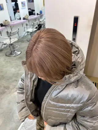 ミディアム カラー 🐩🎶ルリ/ ハイトーン🍓🪩のヘアスタイル