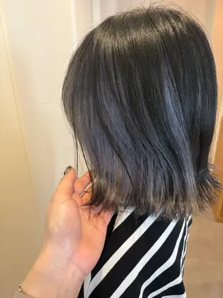 ミディアム 安田 佳純歩のヘアスタイル
