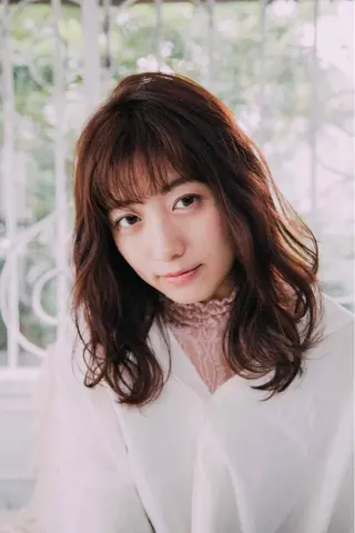 セミロング 中田  翔のヘアスタイル