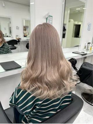 ロング カラー ヘアアレンジ ハイトーン艶カラー 🤍ゆうひのヘアスタイル