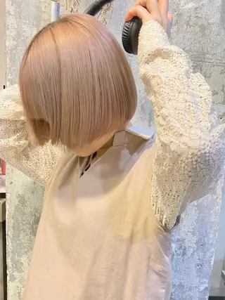 ミディアム カラー Piaコータロー ハイトーン&‪ボブのヘアスタイル