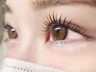 マツエク・マツパ 勝又海音 まつげパーマ/カラーのヘアスタイル