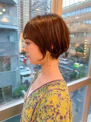 ショート Lond enikaのヘアスタイル